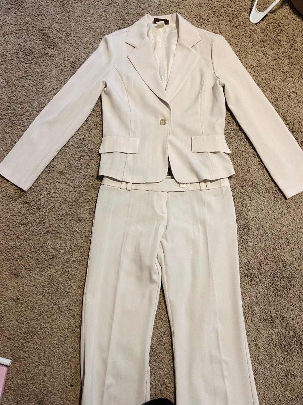 Vintage Countess Ivory Two-Piece Pant Suit